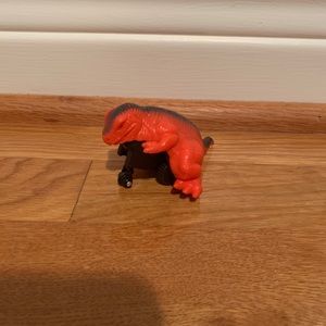 Dinosaur rolling toy